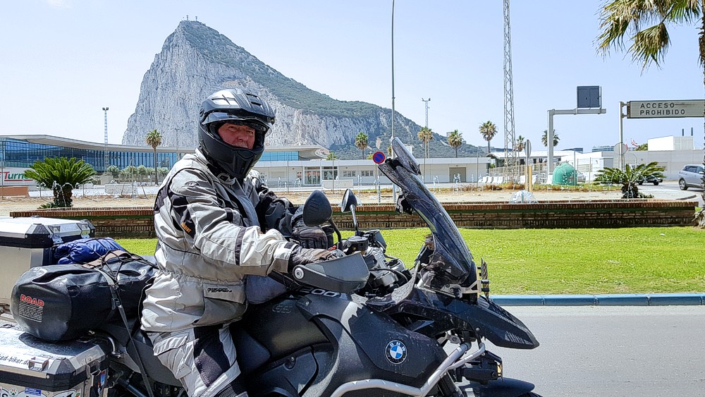 Gibraltar Felsen im Hintergrund