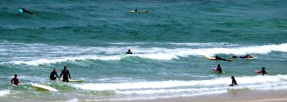 Surferspaß am Strand von Peniche