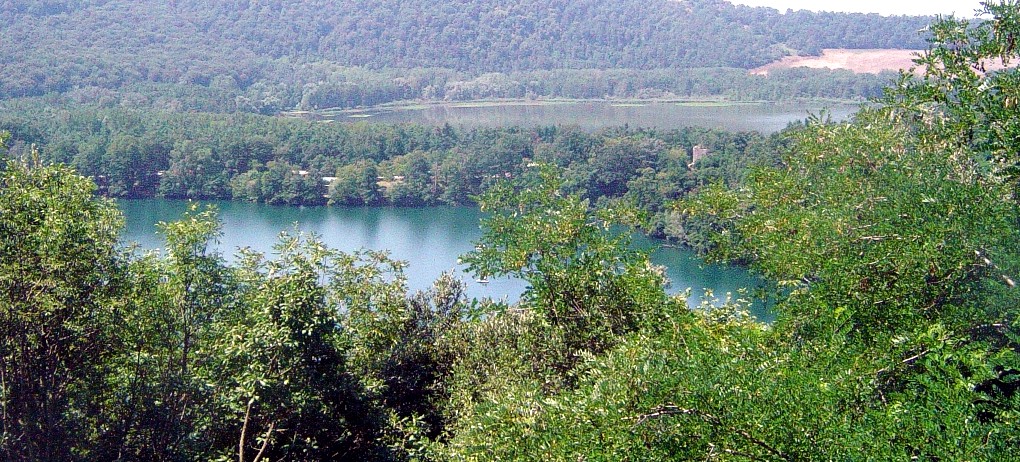 lago di monticchio grande